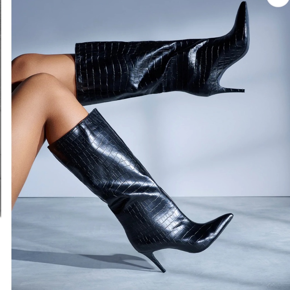 Gorgeous High boots.
